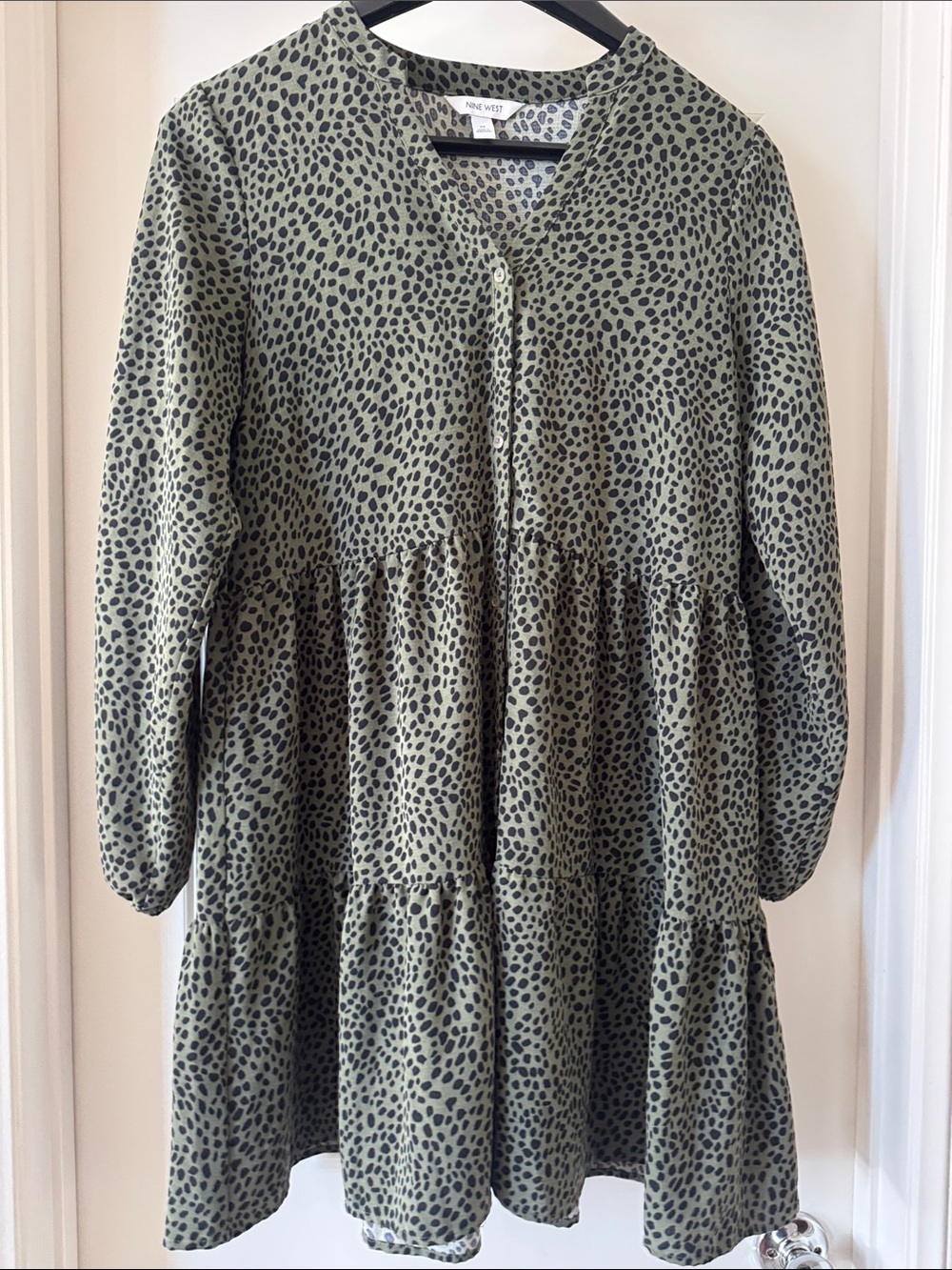 Nine West Olive and Black Printed Tiered V-Neck Long-Sleeve Dress